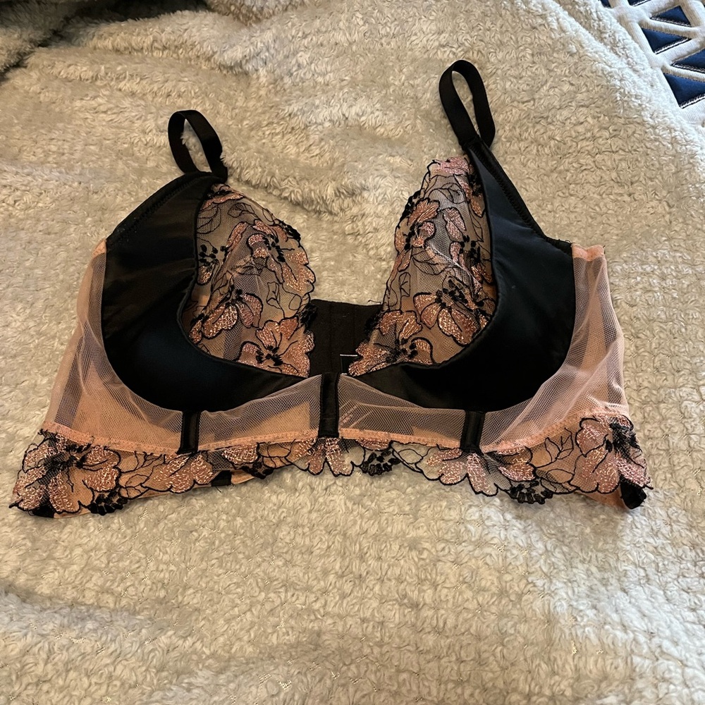 Victoria's Secret Very Sexy Lightly Lined Quarter Cup Bra 36DD